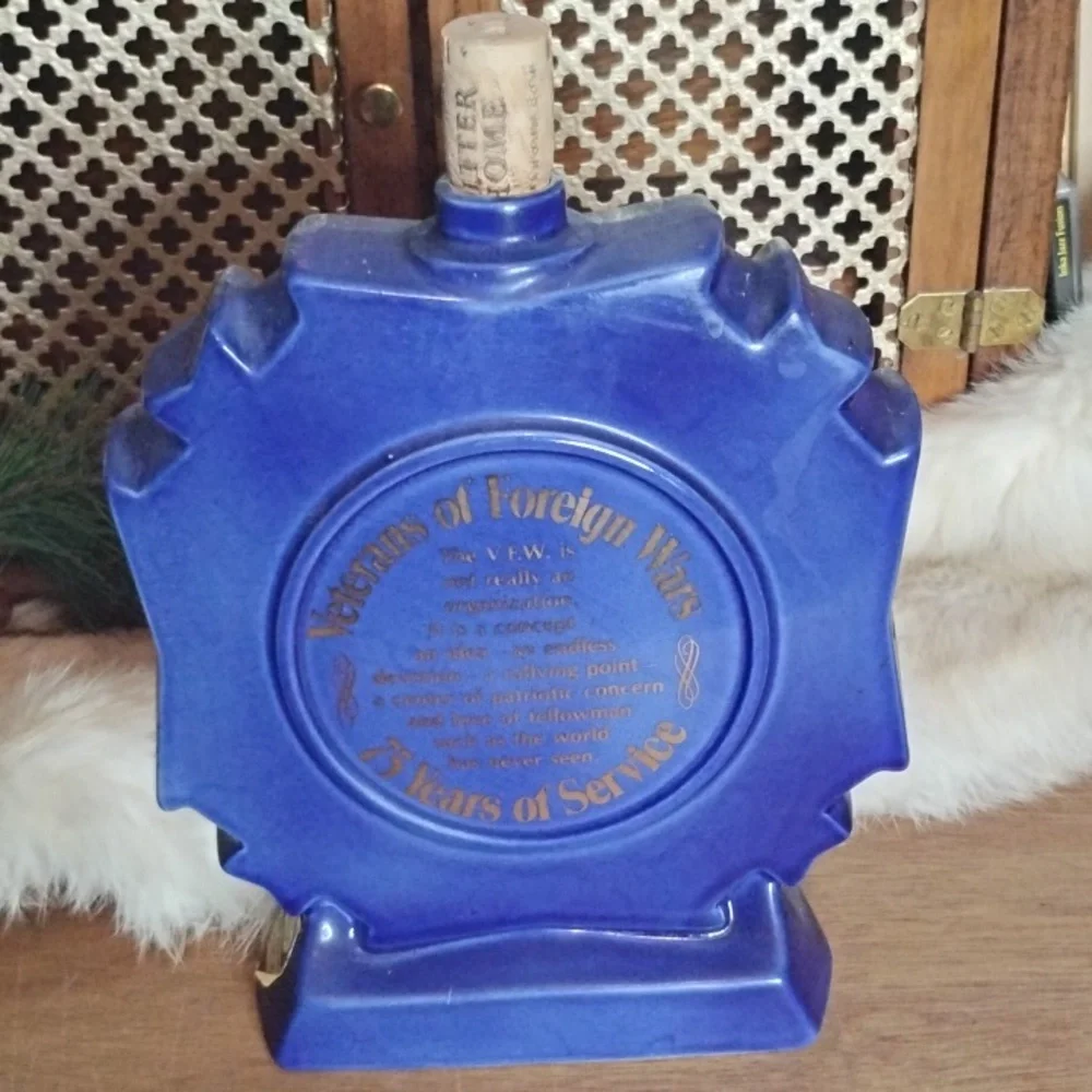 . Vintage VFW Ezra Brooks Liquor Bottle 185 Veterans Of Foreign Wars 75th - Picture 3 of 7
